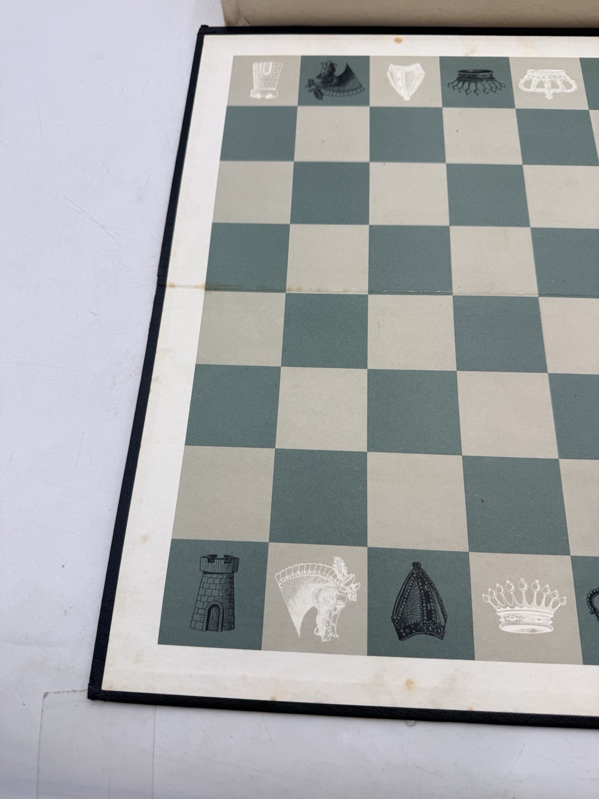 Vtg Deluxe Chess Set 1968 Selchow & Righter Complete In Box SelRight Felt Bottom