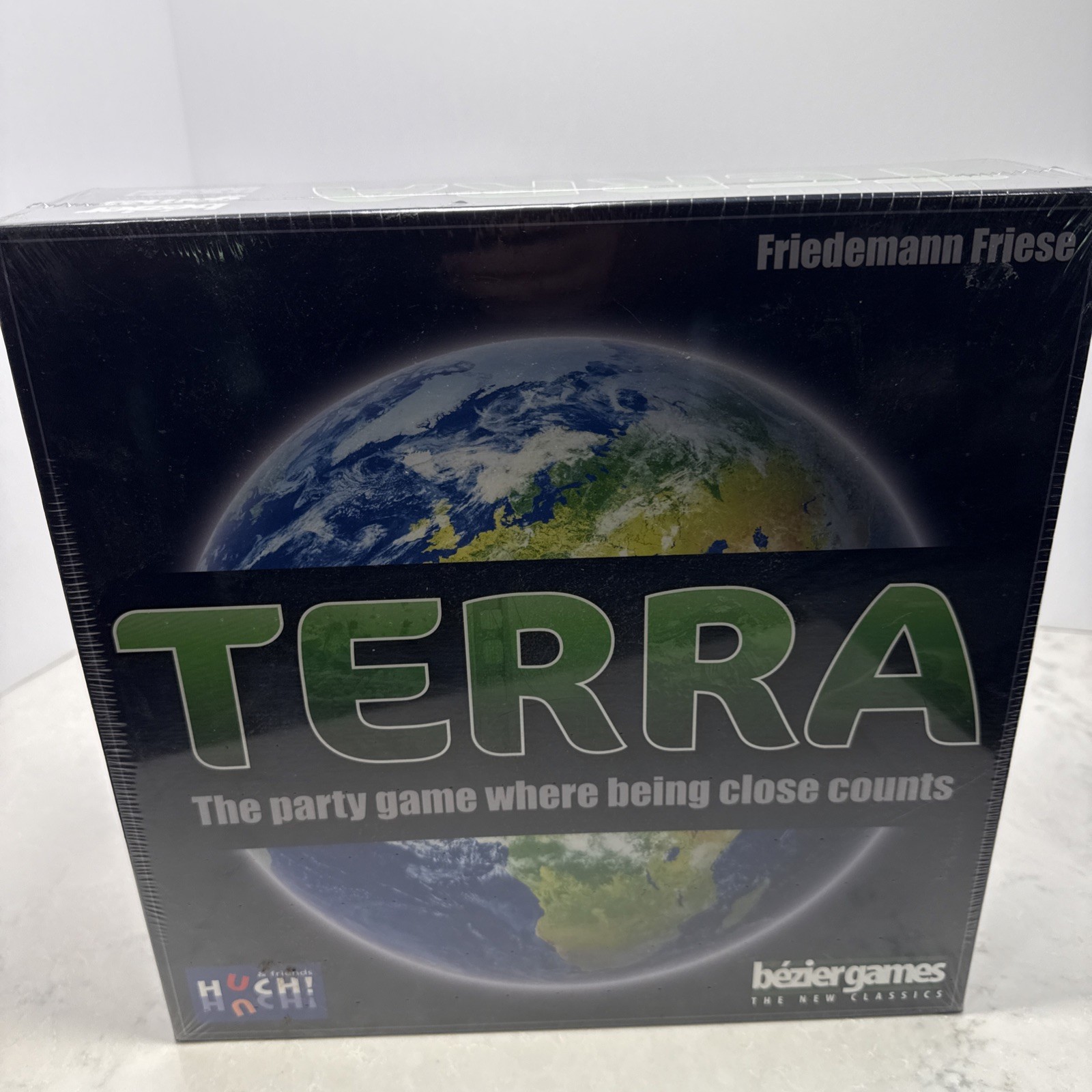 New 2014 Bézier Games Terra Geography Trivia Board Game NIS Party Game
