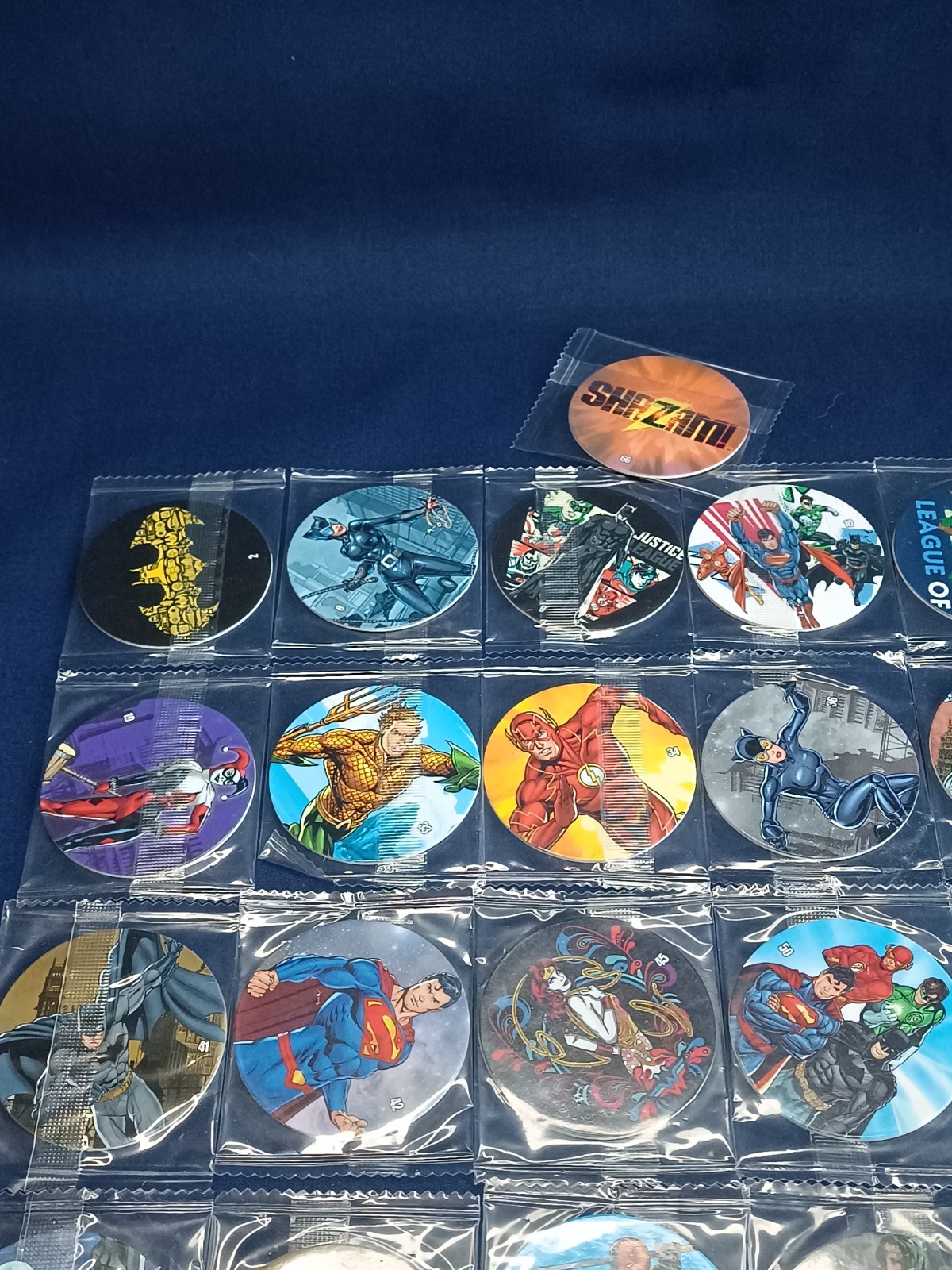 Lot of 25 DC Comics Justice League Pogs Tazos Caps – Chipicao Cardboard Sealed