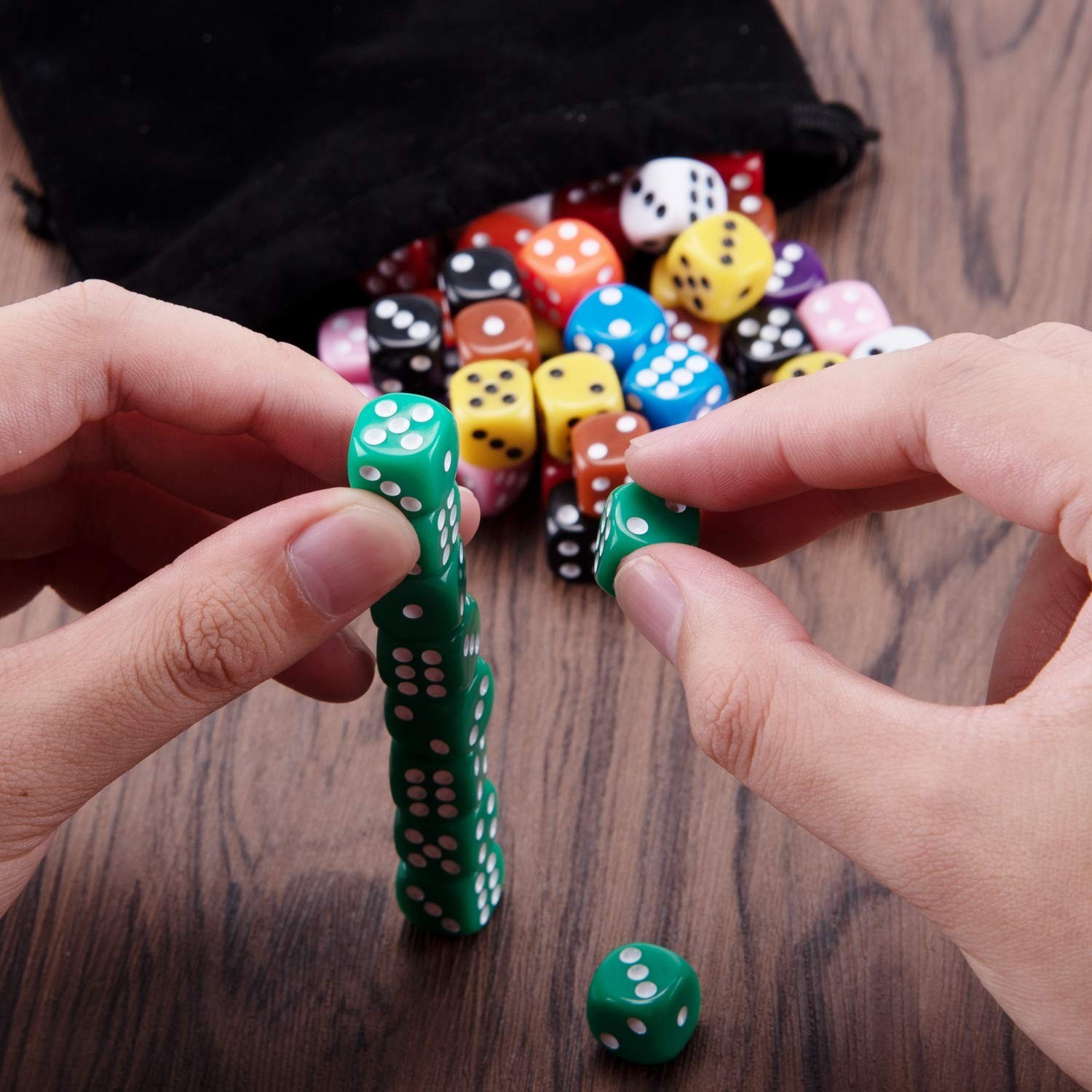 100 Pcs 12mm Game Dice Set – 6-Sided Round Corner Dice for Tenzi, Farkle, Yahtze