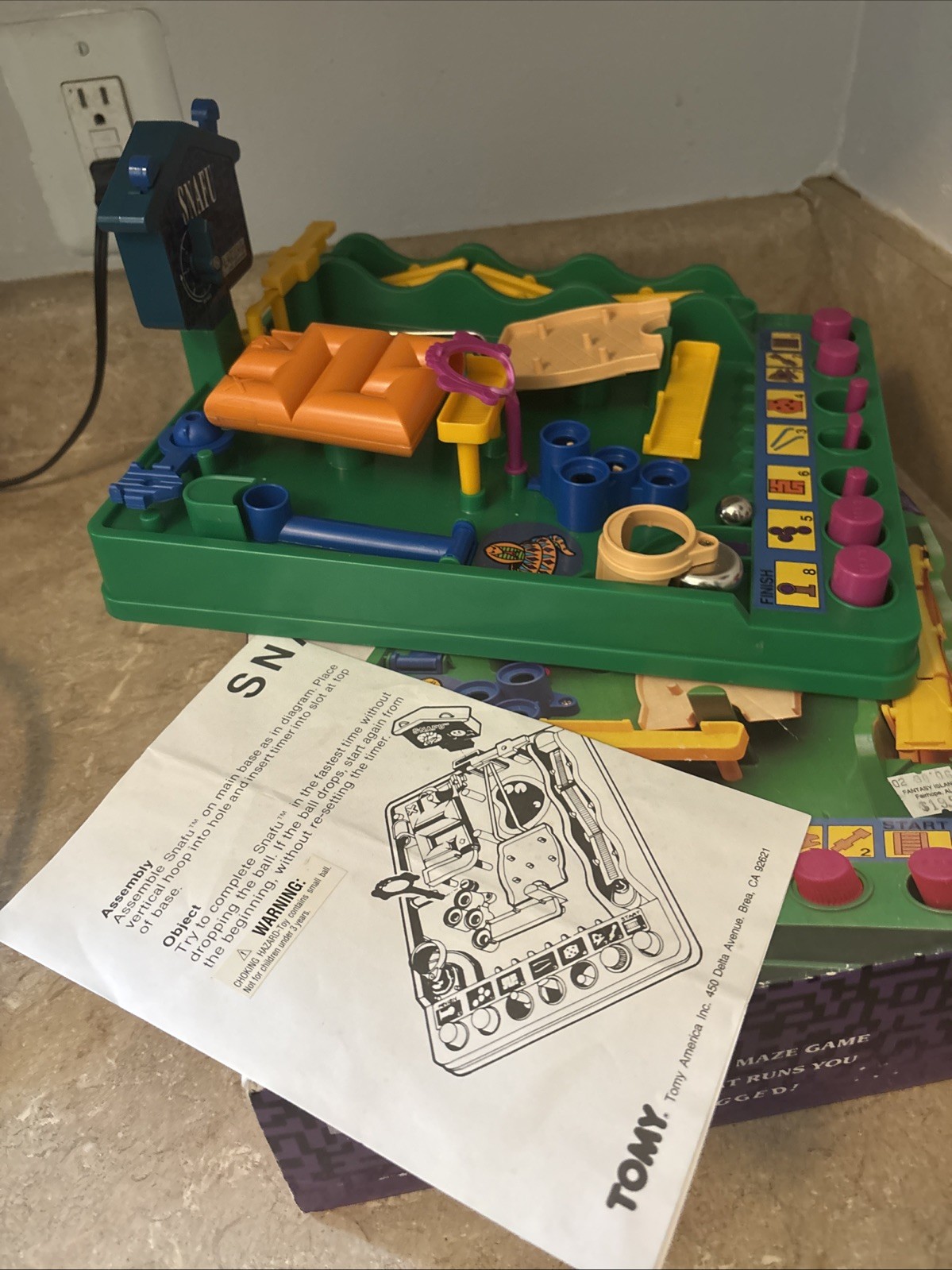 VINTAGE 1991 – Snafu Tomy Screwball Scramble Run Game One Marble Only