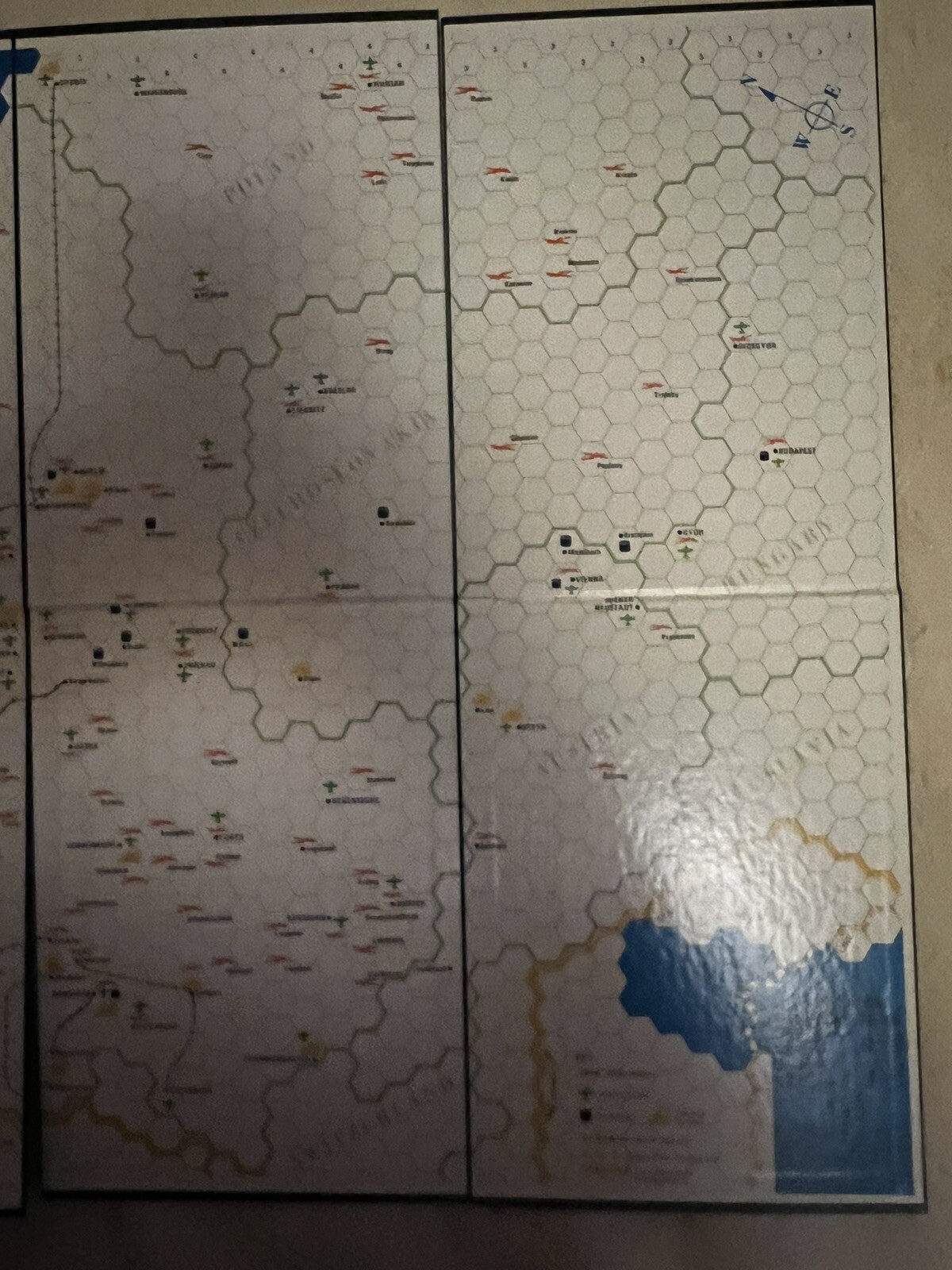 The Avalon Hill Company/Bookcase Game/Luftwaffe/1971