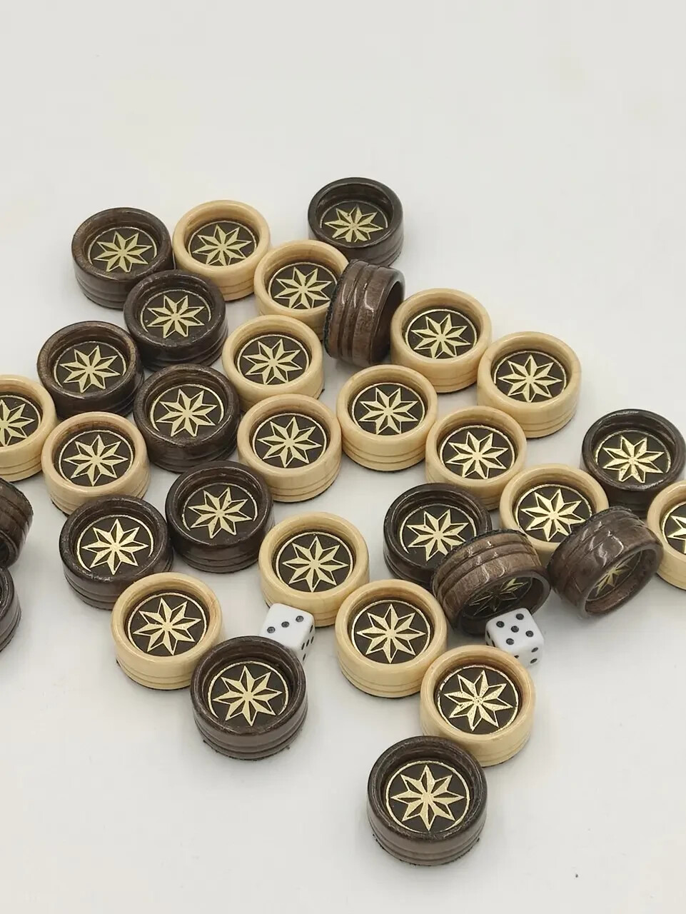 Handcrafted Wooden Backgammon Checkers – 25×12 mm (1×0.47 in) – 32 Pieces, Maple