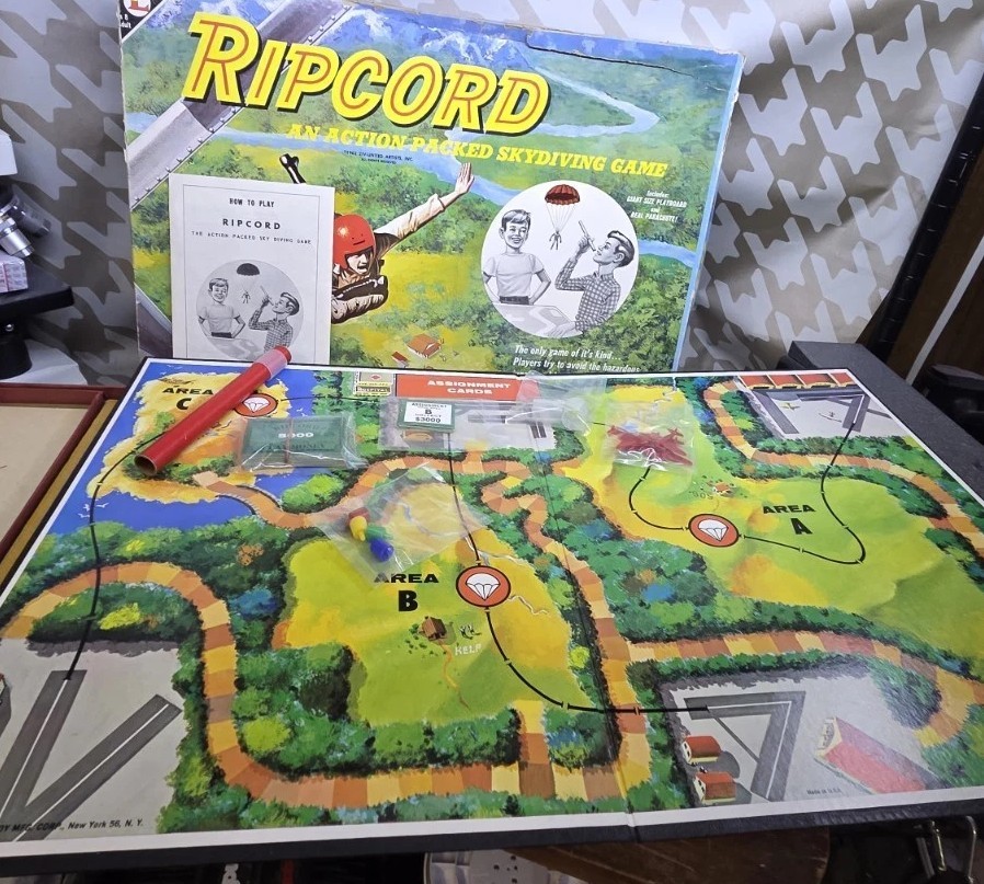 Ripcord Sky Diving Board Game