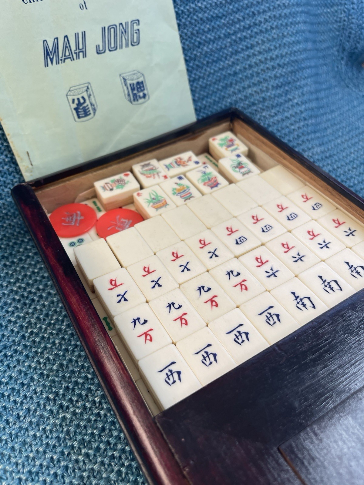 Antique 1920s Chinese Mahjong Set Bone & Bamboo Dovetail Tiles VTG