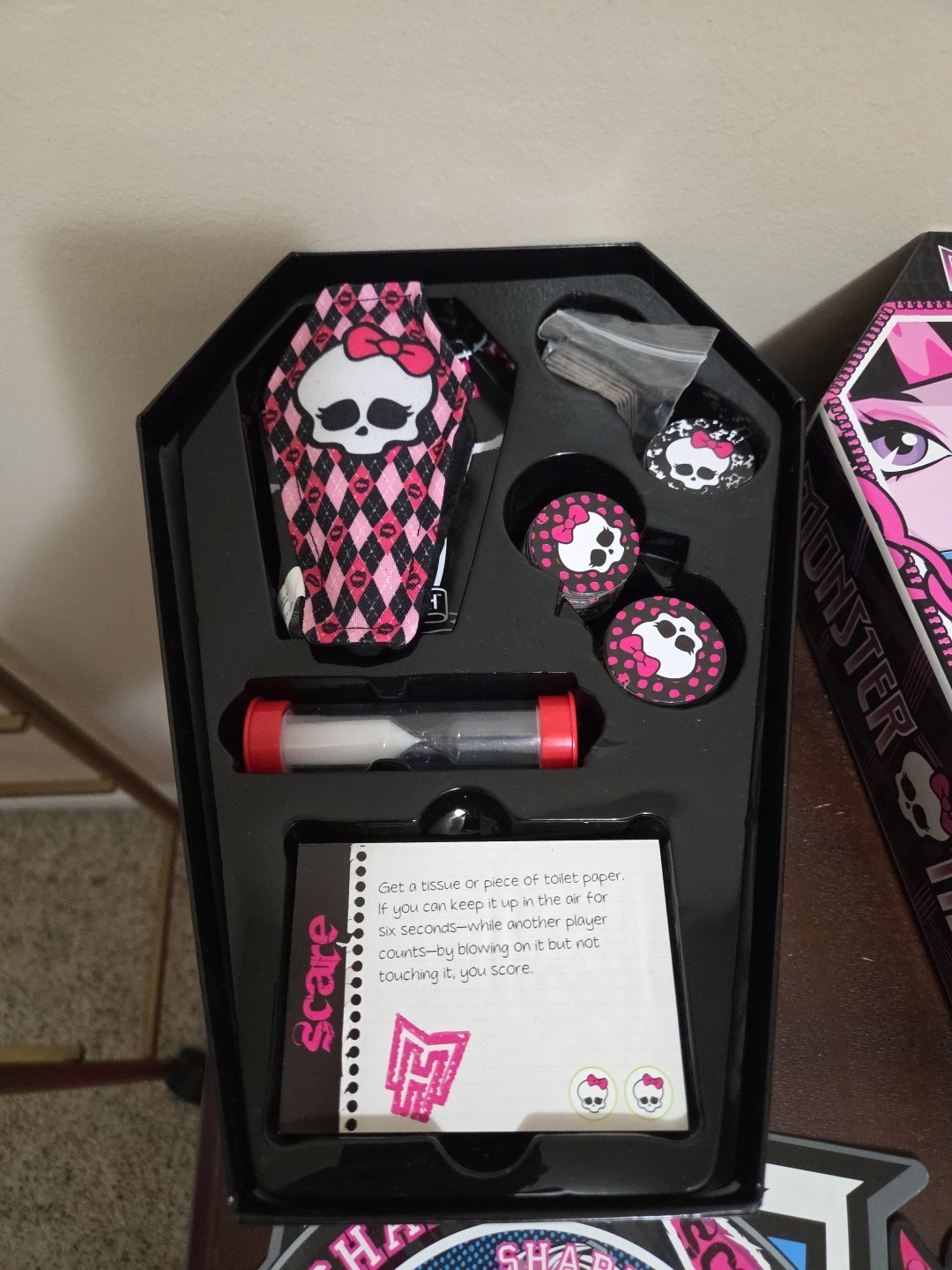 Monster High SHARE OR SCARE Board Game Spooky Game Of Dares and Secrets Ages 6+