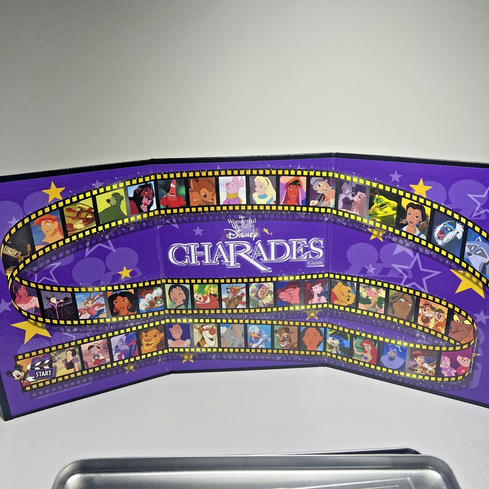 Mattel – The Wonderful World of Disney Charades Game – Vintage 1999 Tin Complete