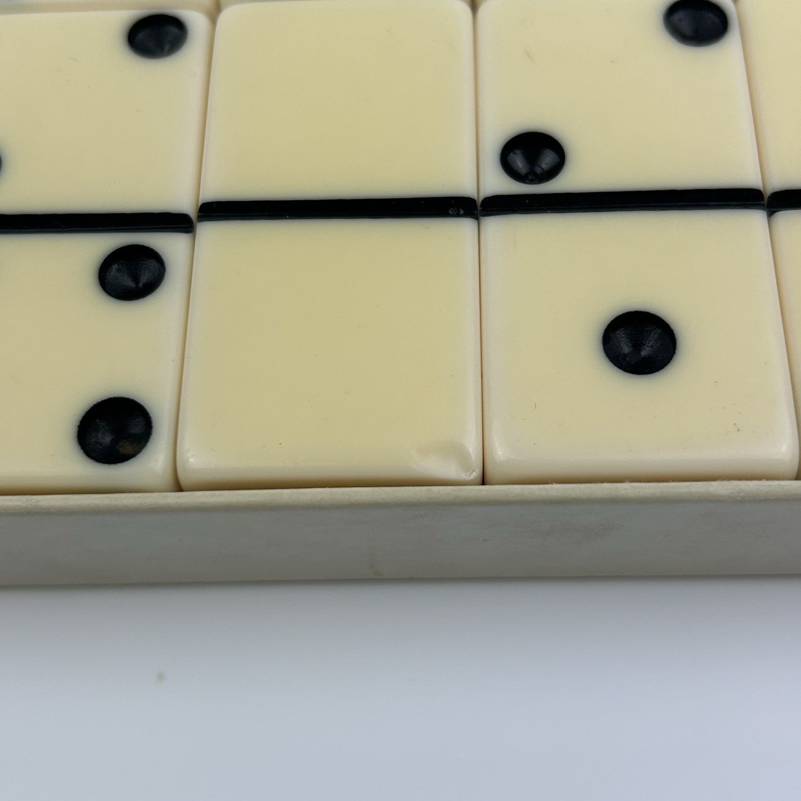 Vintage Puremco Marblelike Dominoes #1432 Black Jumbo Extra Thick Set 32