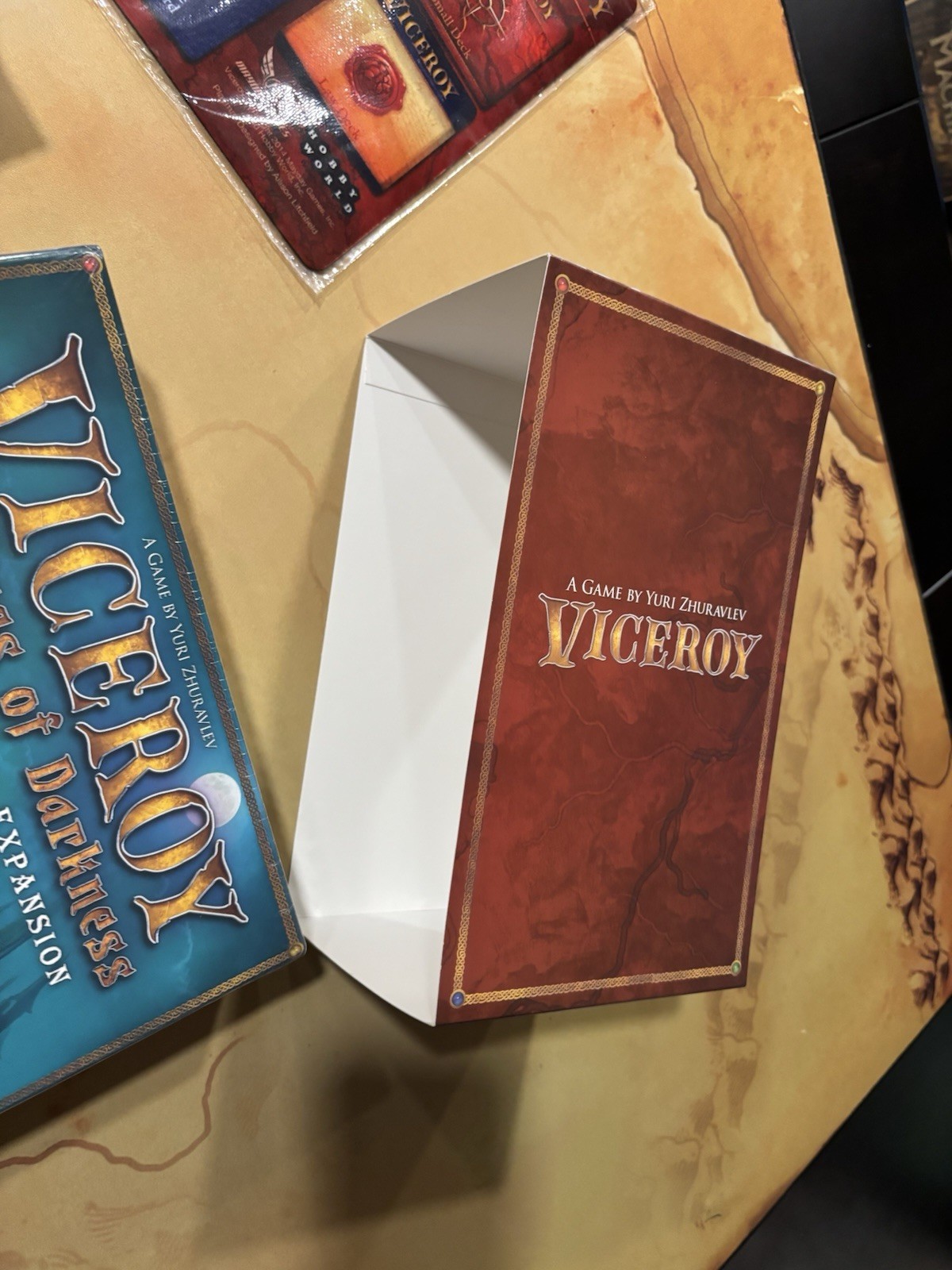 Viceroy + Tides Of Darkness Expansion + Playmat (Kickstarter Bundle)