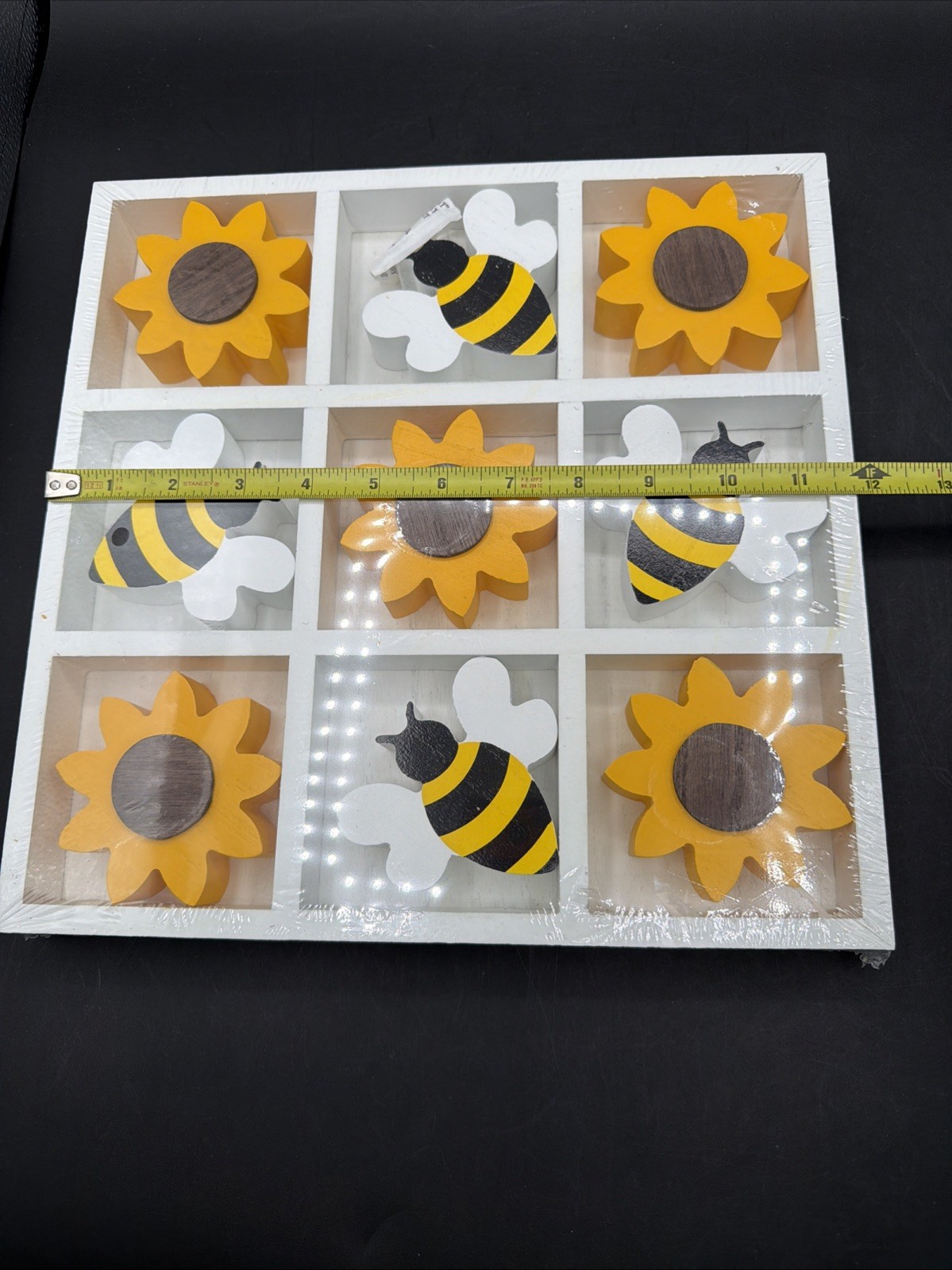 Wooden White Bee & Sunflower Tic Tac Toe Game or Charming Home Decor – NEW