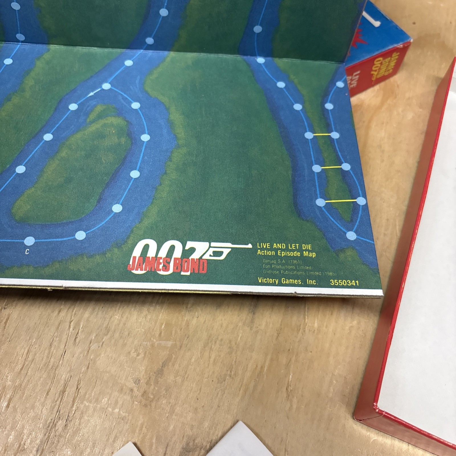 James Bond 007 An Action Episode Game Live and Let Die (1985) Victory Games NEW
