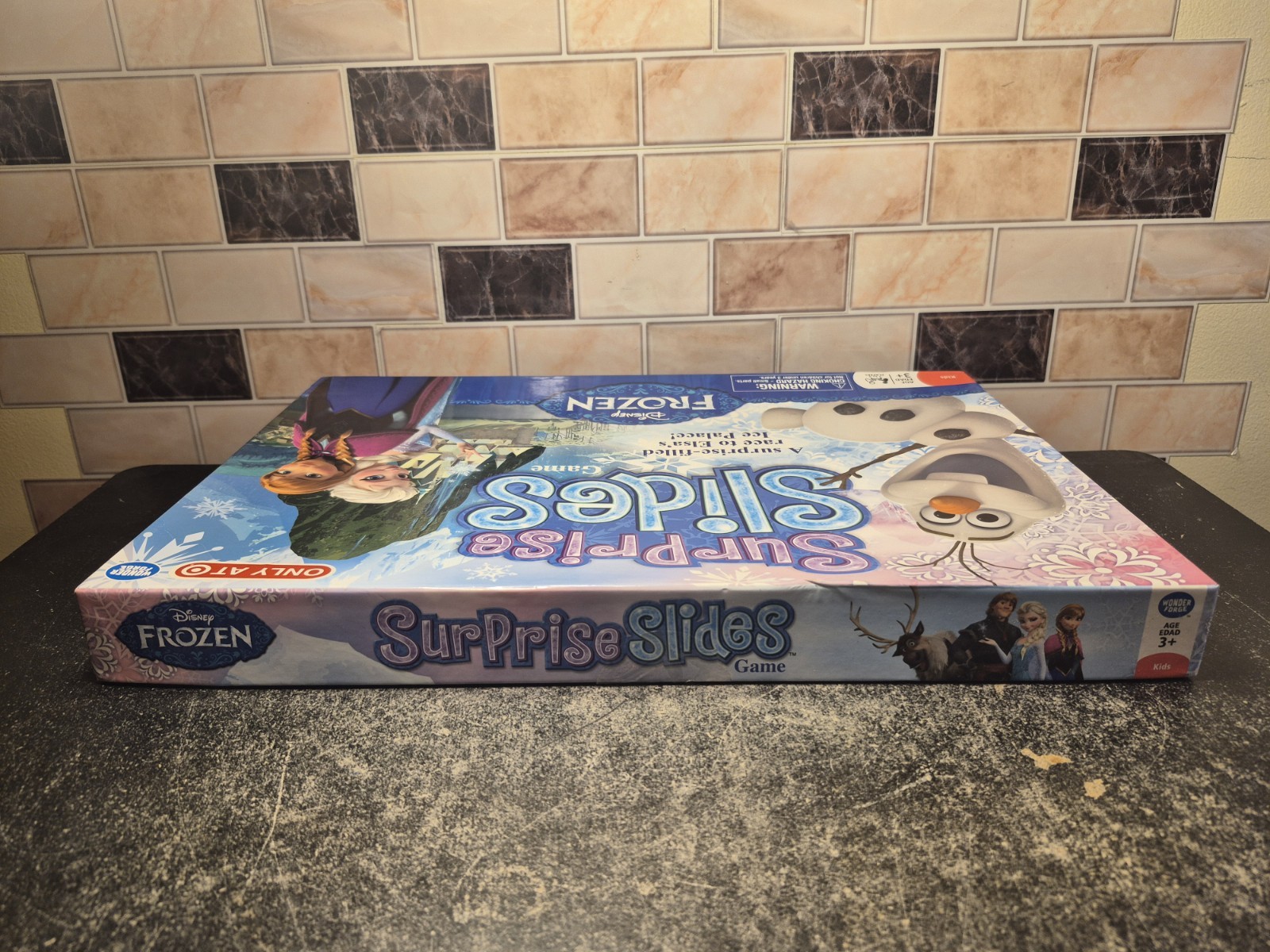 2014 DISNEY Frozen Surprise Slides Board Game Elsa Anna Olaf Kristoff Open Box