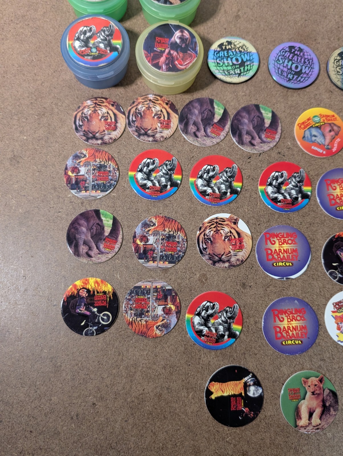 Lot 44 RINGLING BROS AND BARNUM & BAILEY POGS 39 Pogs 5 Slammers 4 Cases