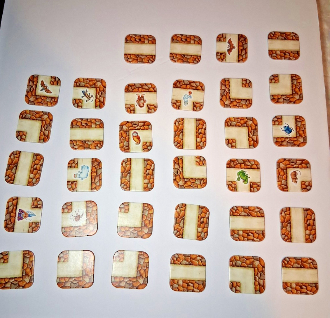 Ravensburger 2007 Labyrinth Board Game Pieces (MUST MESSAGE)
