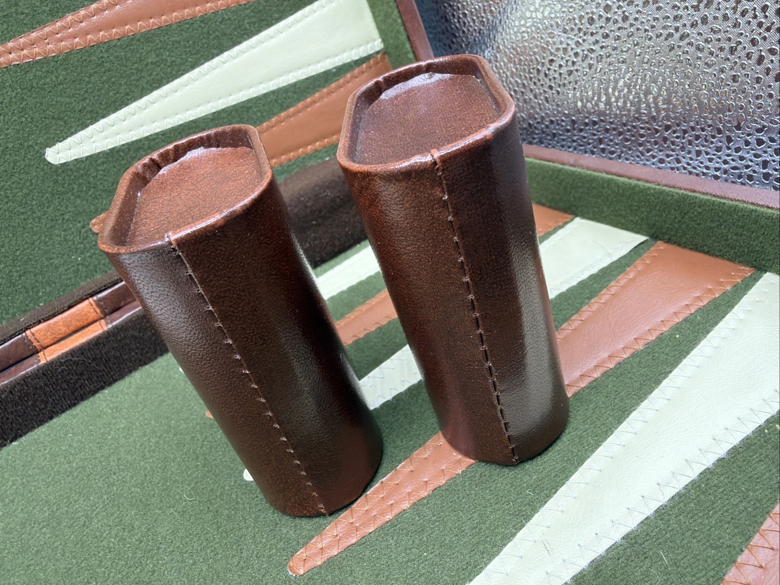 Vtg Pierre Cardin Backgammon Set Brown Swirl & Cream Pieces 1 3/8” Complete