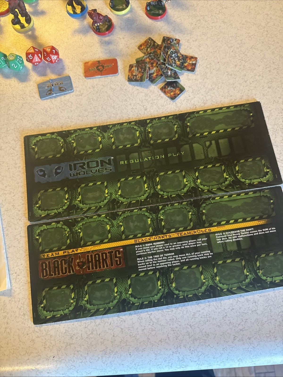 Milton 2003 BATTLE BALL Football Game Replacement Parts 20 Players Dice Cards ++
