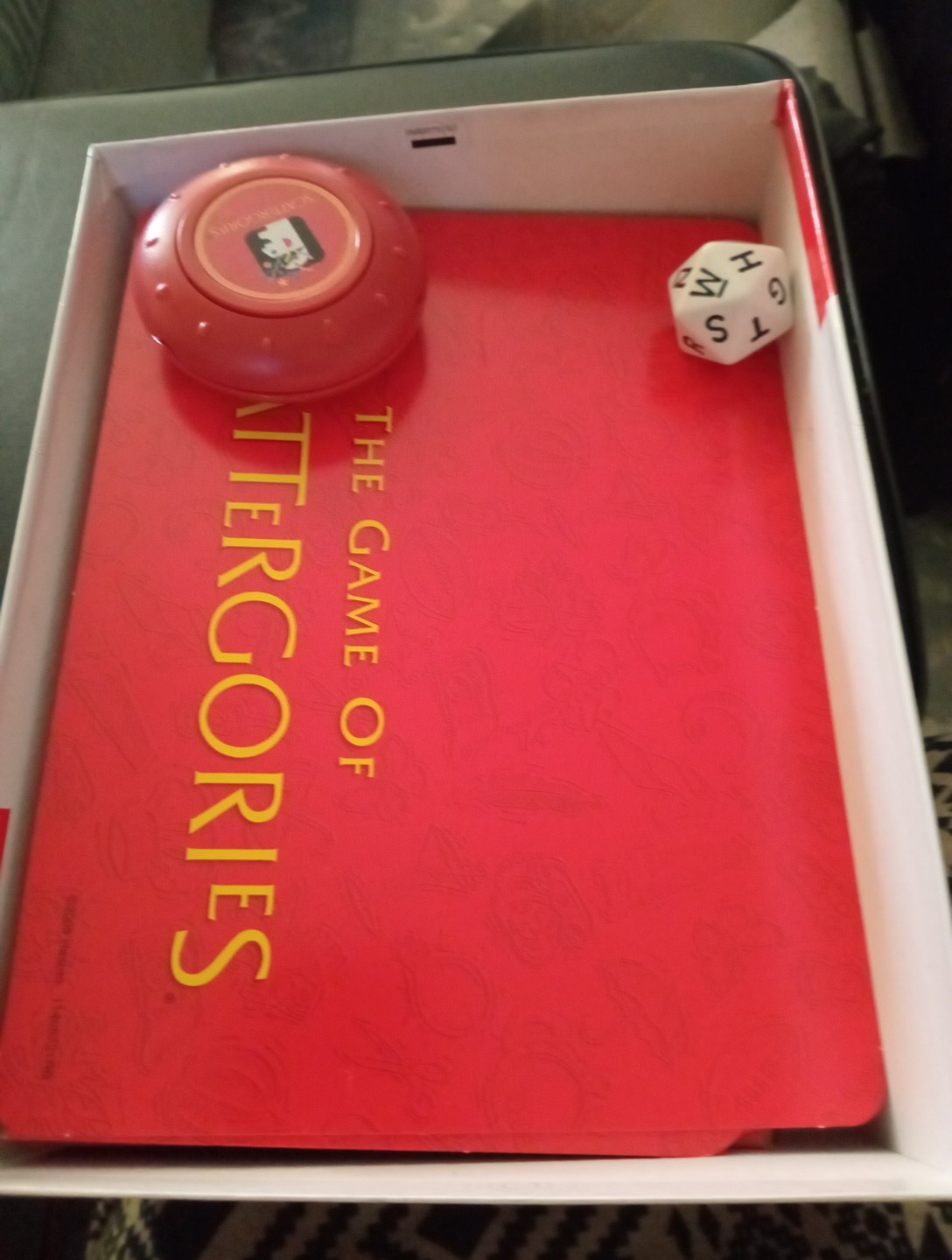 Game of Scattergories 2009 Parker Brothers 05721 for Adults Used