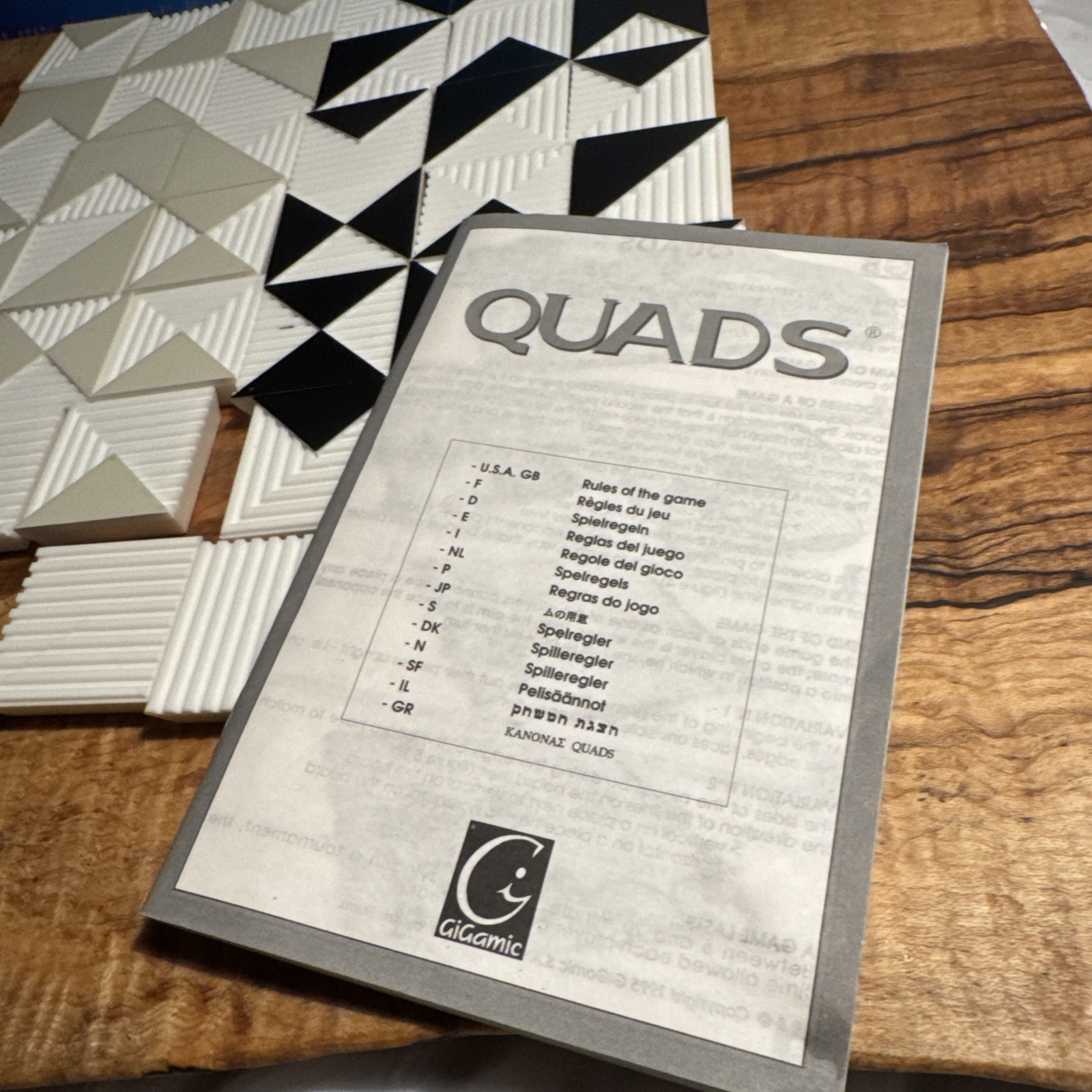 Quads Board Game Gigamic Abstract Strategy Puzzle 2 Player Game
