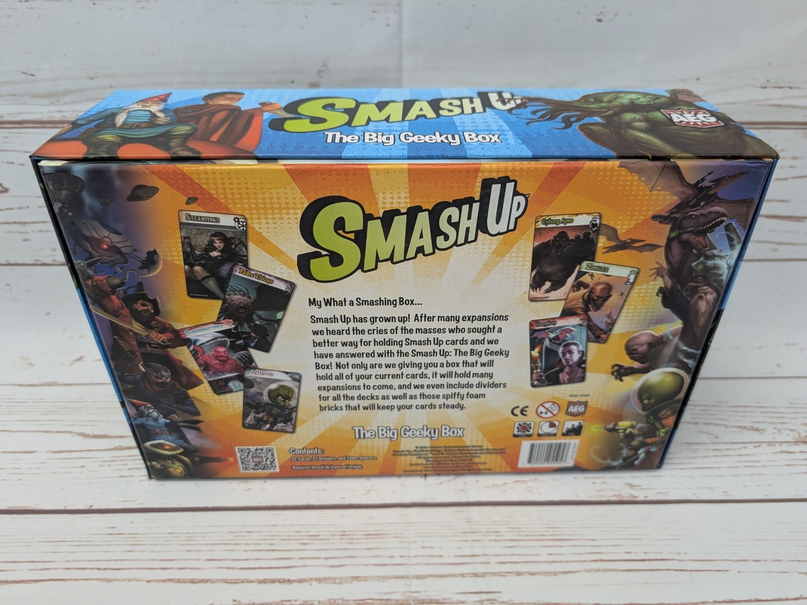 Smash Up Board Game Card Game Original Base Set & Big Geeky Box AEG *1 Bent Card