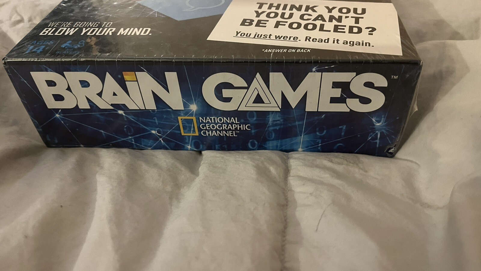 National Geographic Brain Games Board Game 192 Challenge Cards Ages 14+