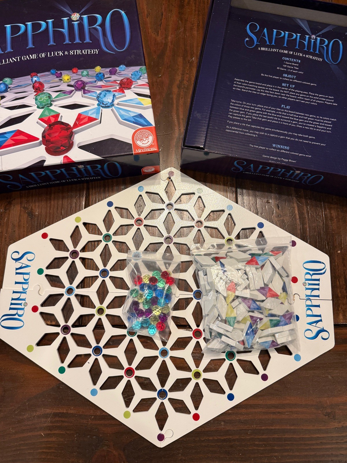 SAPPHIRO Board Game A Brilliant Game of Luck & Strategy by Mindware 2016