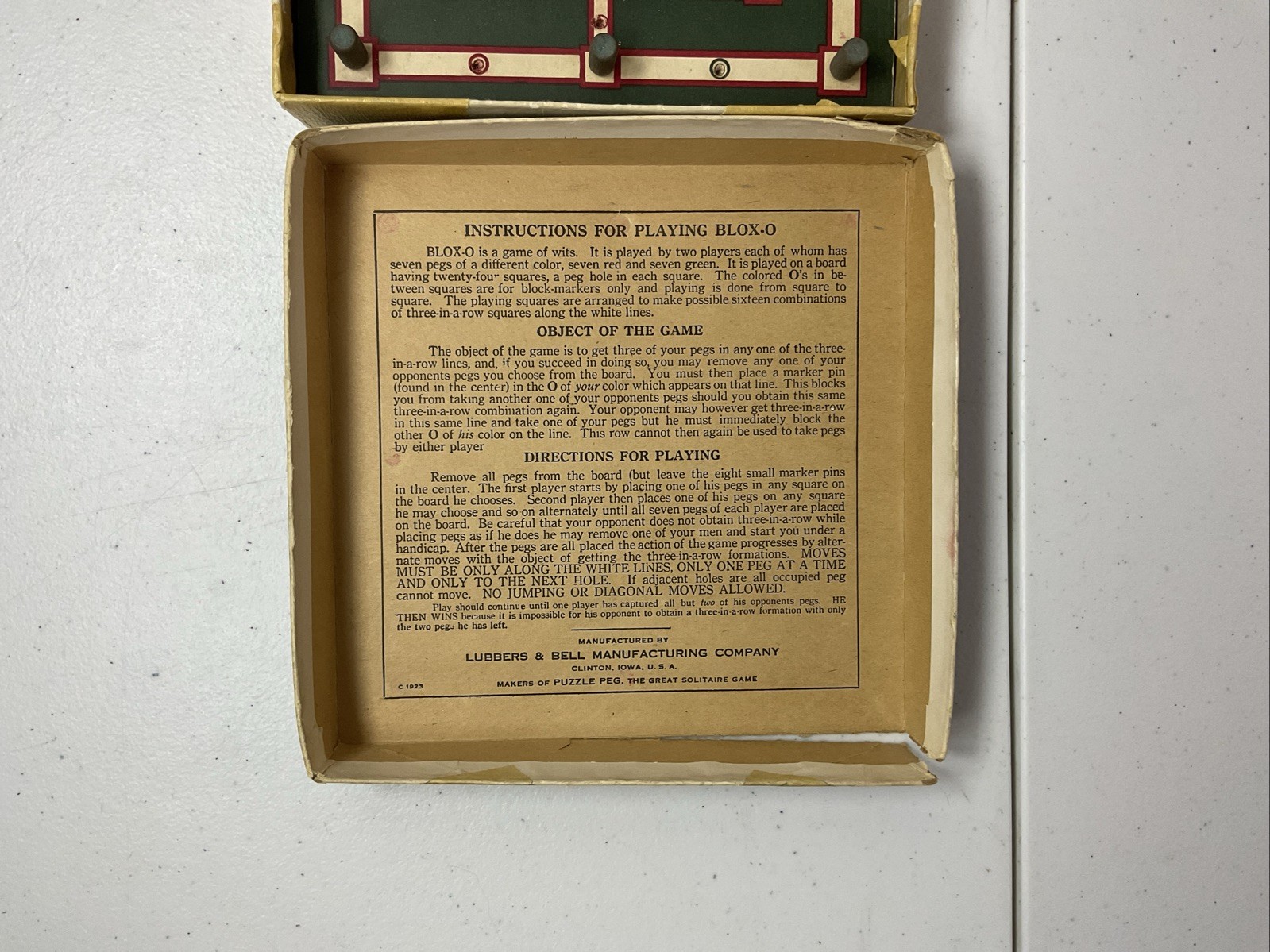 Vintage BLOX-O Puzzle 1923 Puzzle Peg Maker Wooden Brain Teaser