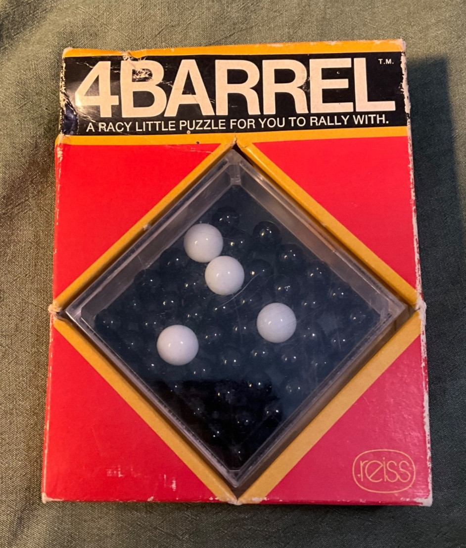 VINTAGE 4BARREL MARBLE GAME BY REISS GAMES 1974 IN BOX
