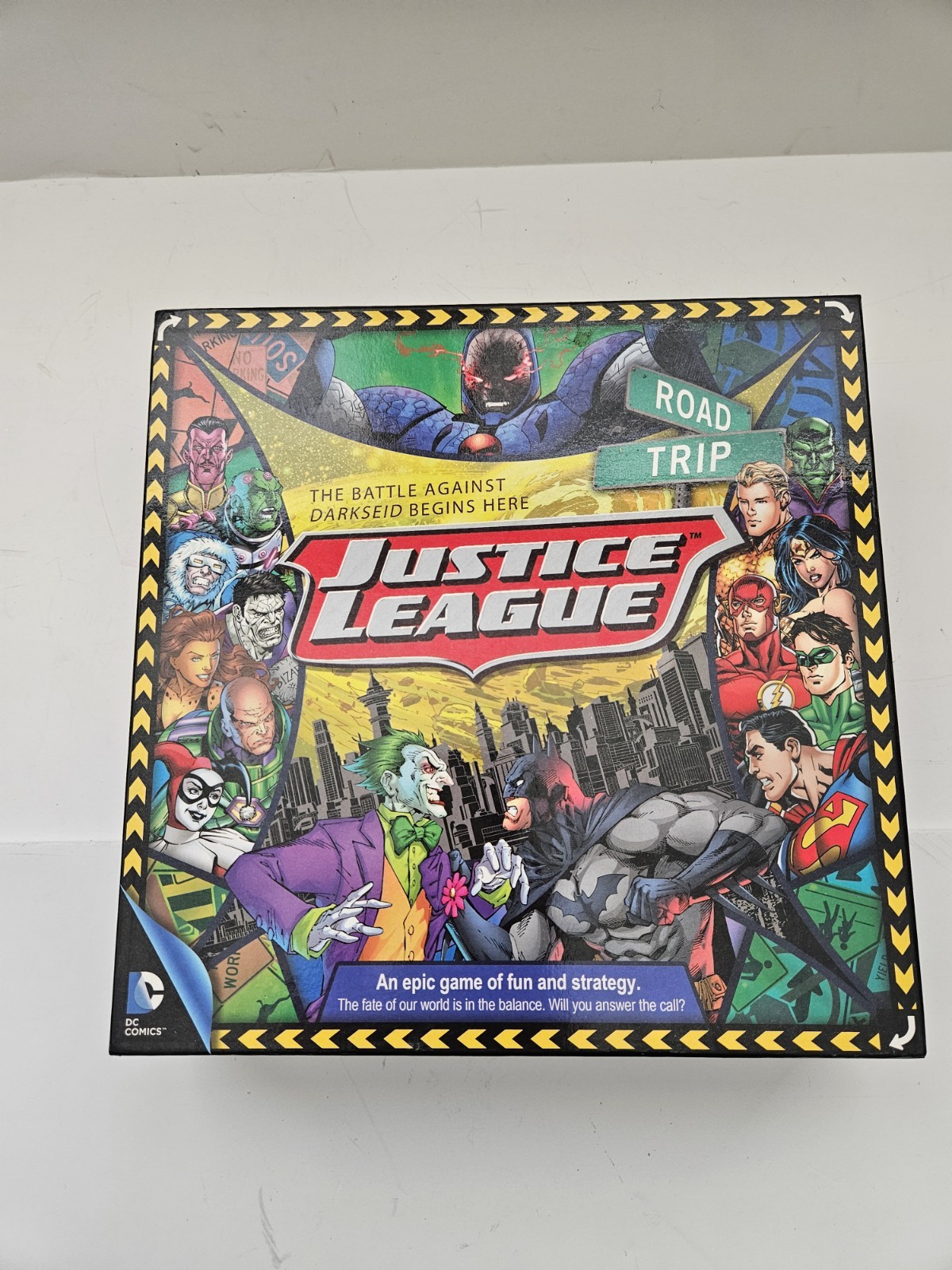 DC Comics JUSTICE LEAGUE Board Game Epic Game Strategy NEW Open Complete