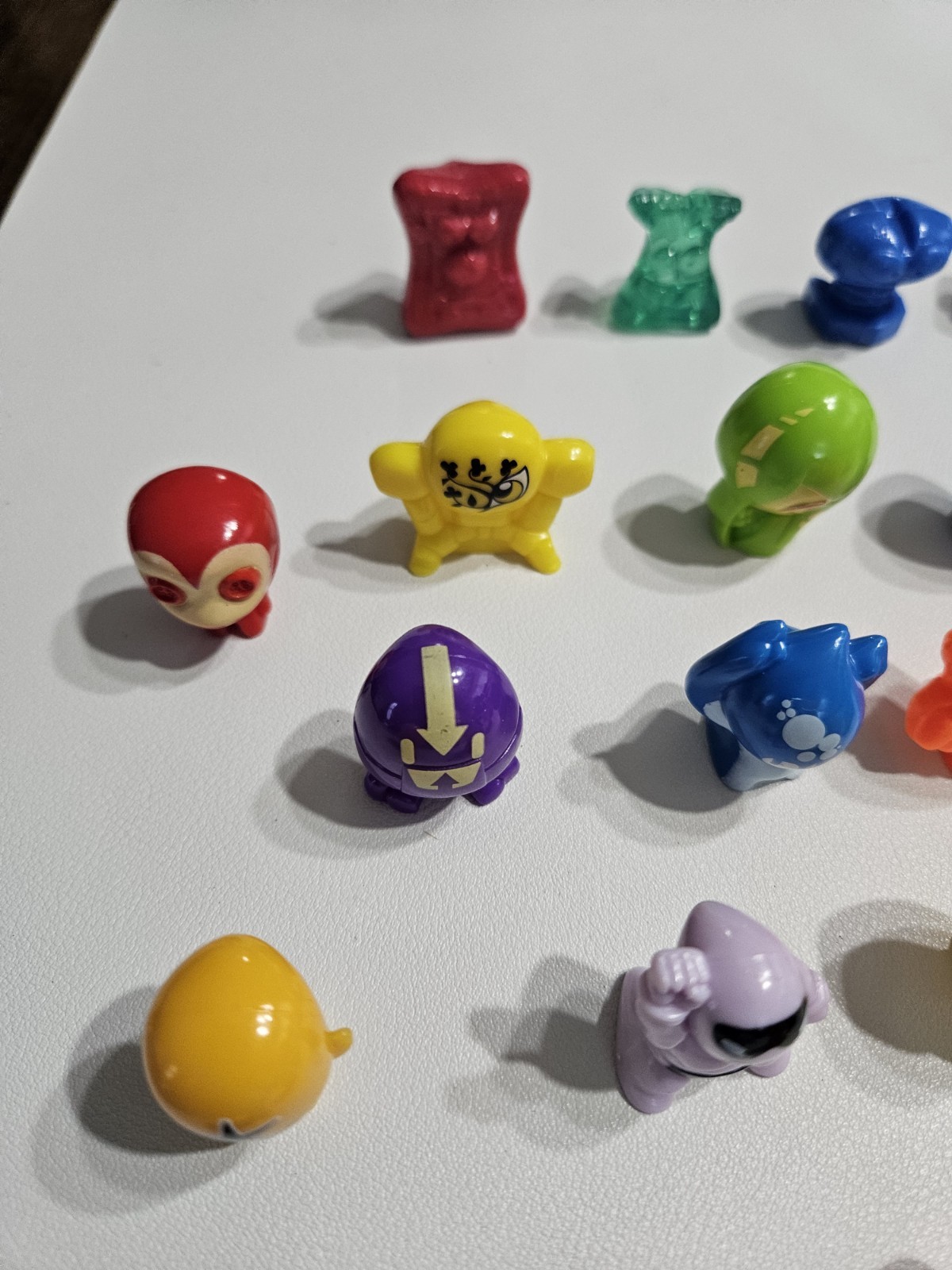 Gogo’s Crazy Bones Large Lot Of 33 Figures Mixed Series Y2K Wanted Vintage