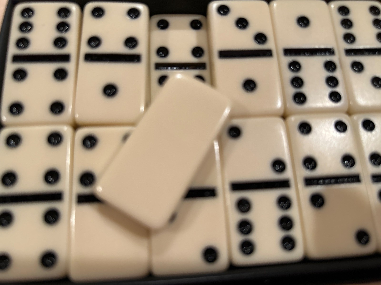 Vintage Double Six DOMINOES Game 28 PCs Aeroplane Trade Mark Original Case
