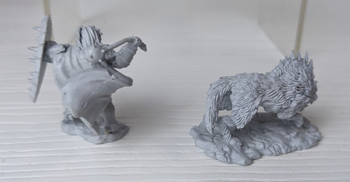 D&D Adventure Board Game Gray pieces miniature figurines sorcerer & more 4pc