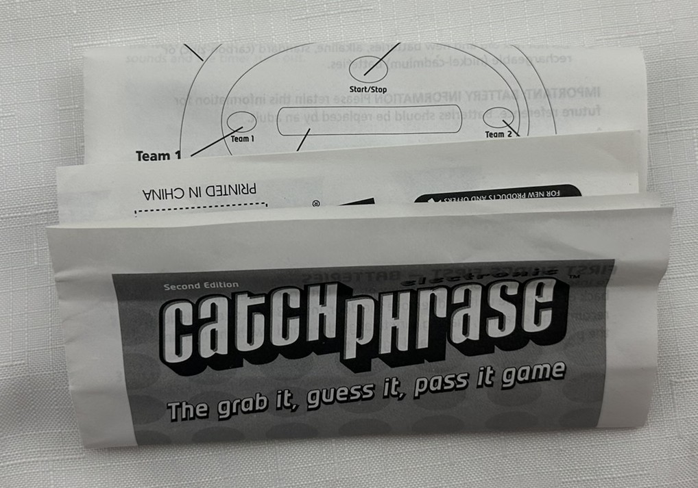 2004 Catch Phrase! Electronic Handheld Game by Parker Brothers Working Great