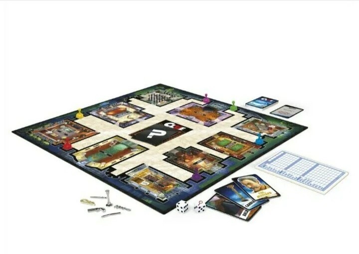 Clue Mystery Board Game Fun Family Time 2 to 6 Players 8 Years Old and Up Unisex