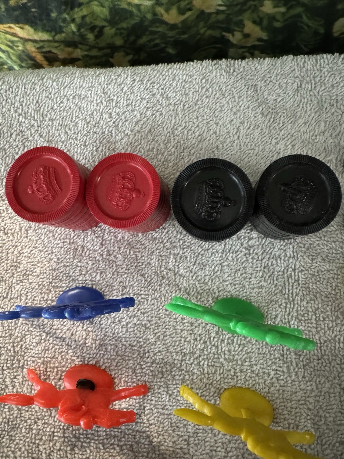 Lot Misc. Vintage Toys Spinner Tops Checkers Game Pieces Dice IQ Quiz +1 see Pic