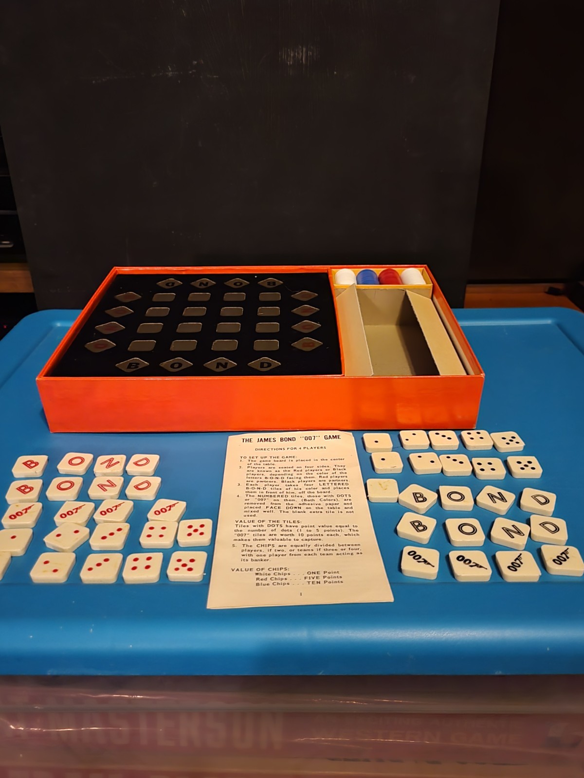 ORIGINAL JAMES BOND 007 BOARD GAME MILTON BRADLEY 1965 COMPLETE!