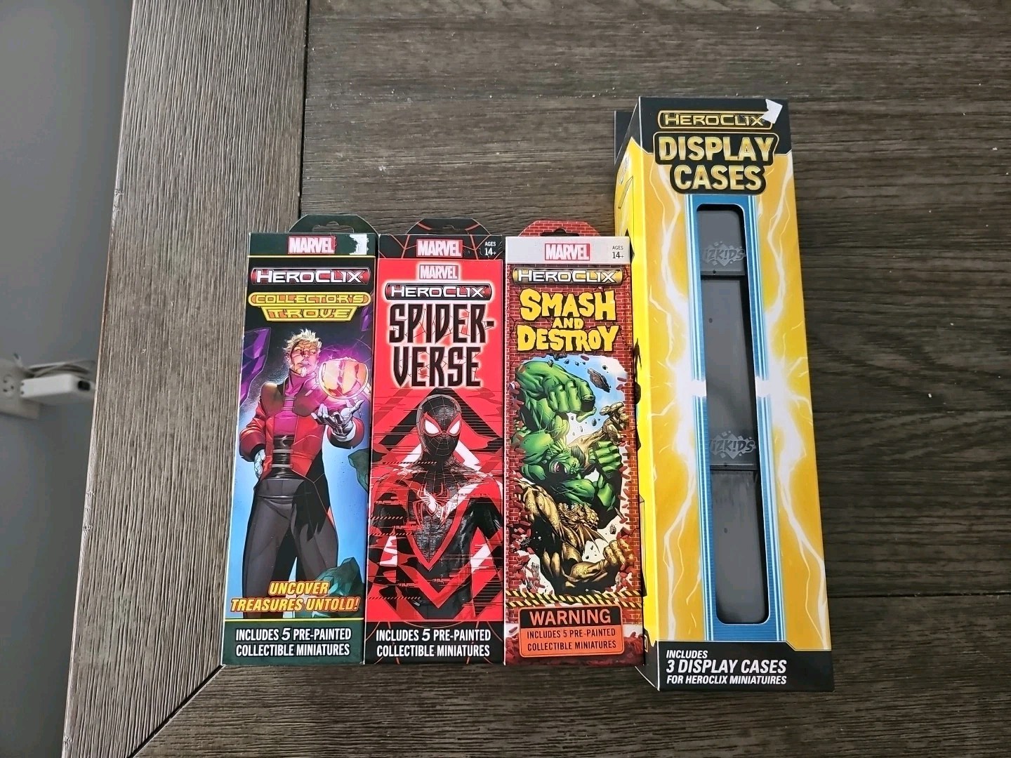 Marvel HeroClix Collector`s Trove, Spider-Verse Smash And Destroy Booster Bricks
