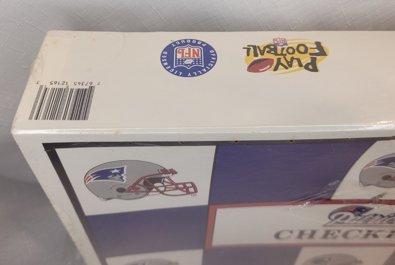 Vintage NFL Checkers Game Patriots Vs Dolphins Complete 1993 Liscenced Product