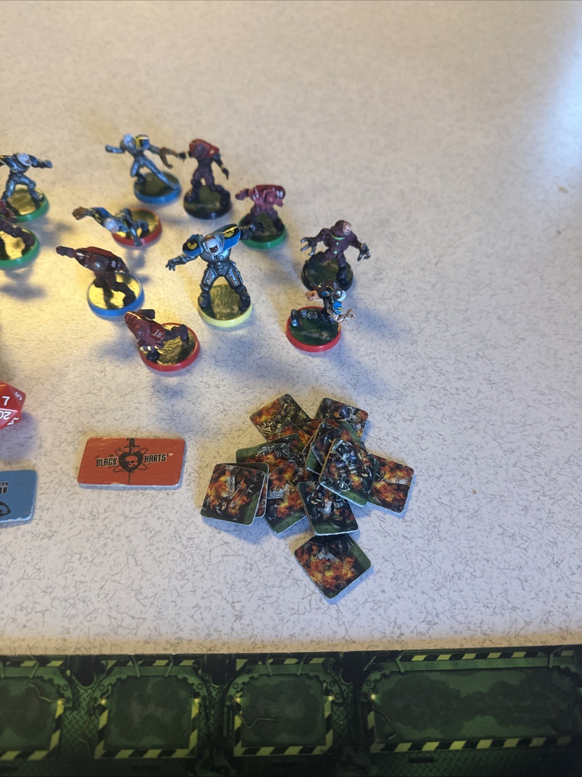 Milton 2003 BATTLE BALL Football Game Replacement Parts 20 Players Dice Cards ++