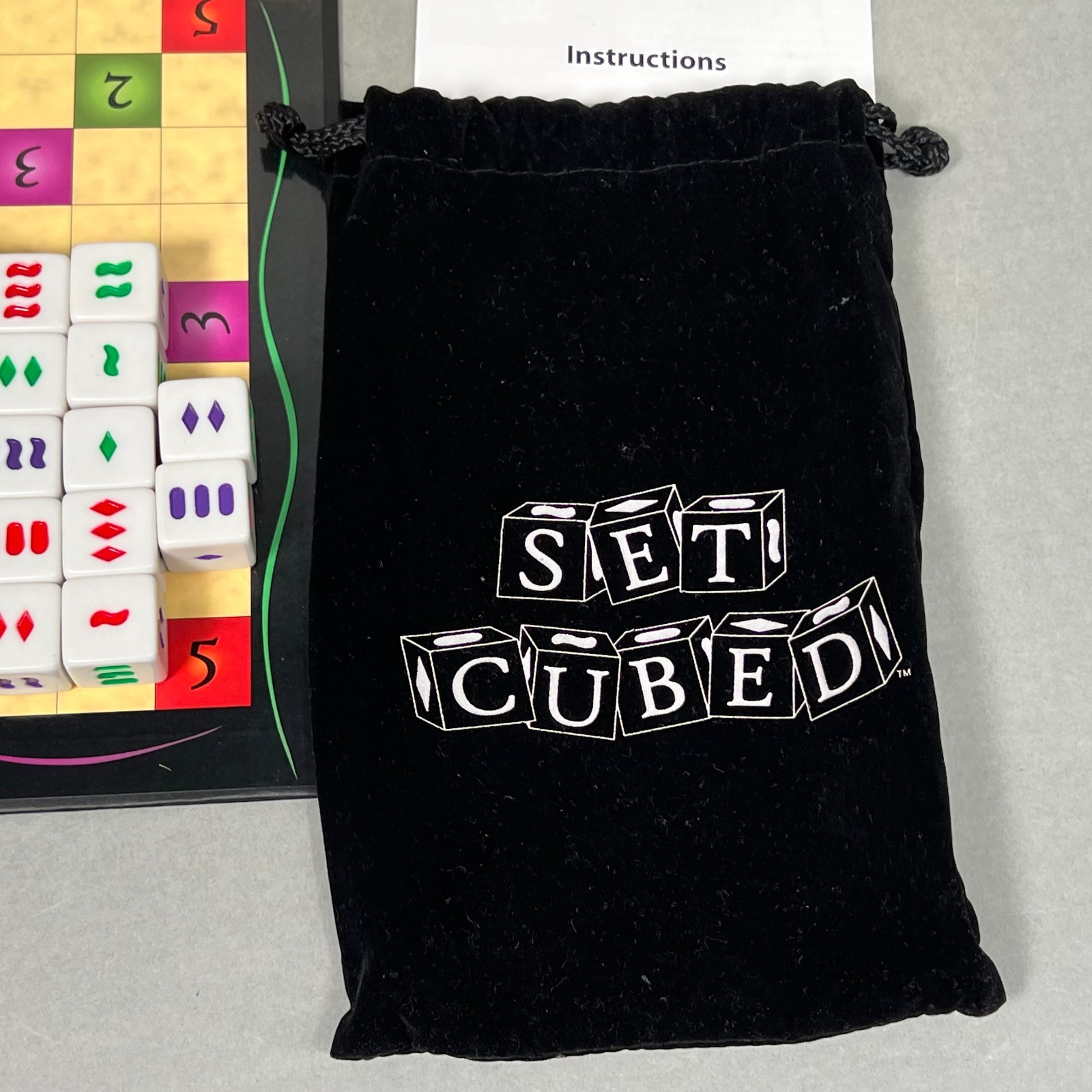 SET Cubed Abstract Strategy Dice Board Game SET Enterprises 2007 Complete NICE