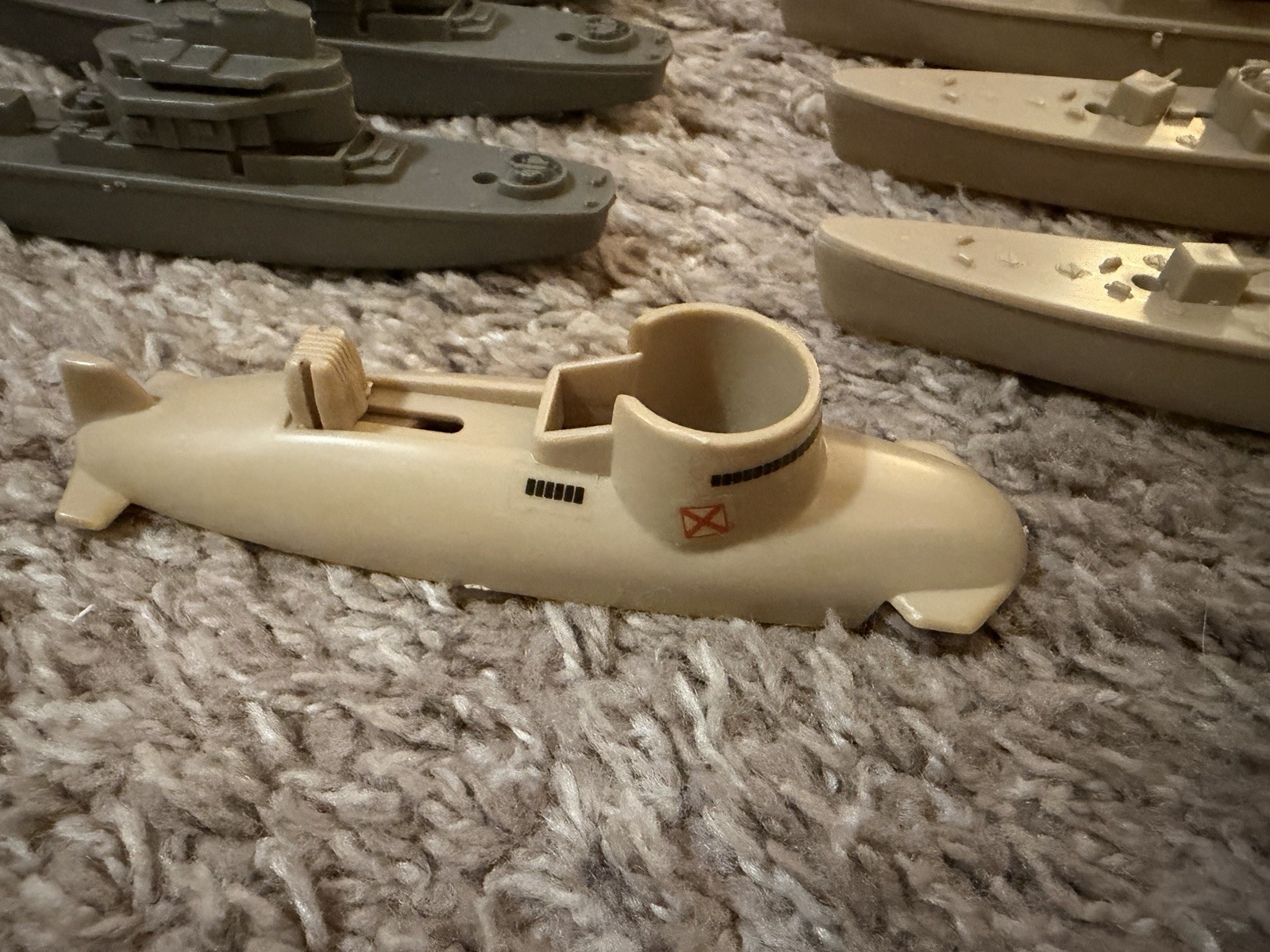 1987 Vintage Torpedo Run Floor Wars Game Parts Lot Milton Bradley MB Ships Subs