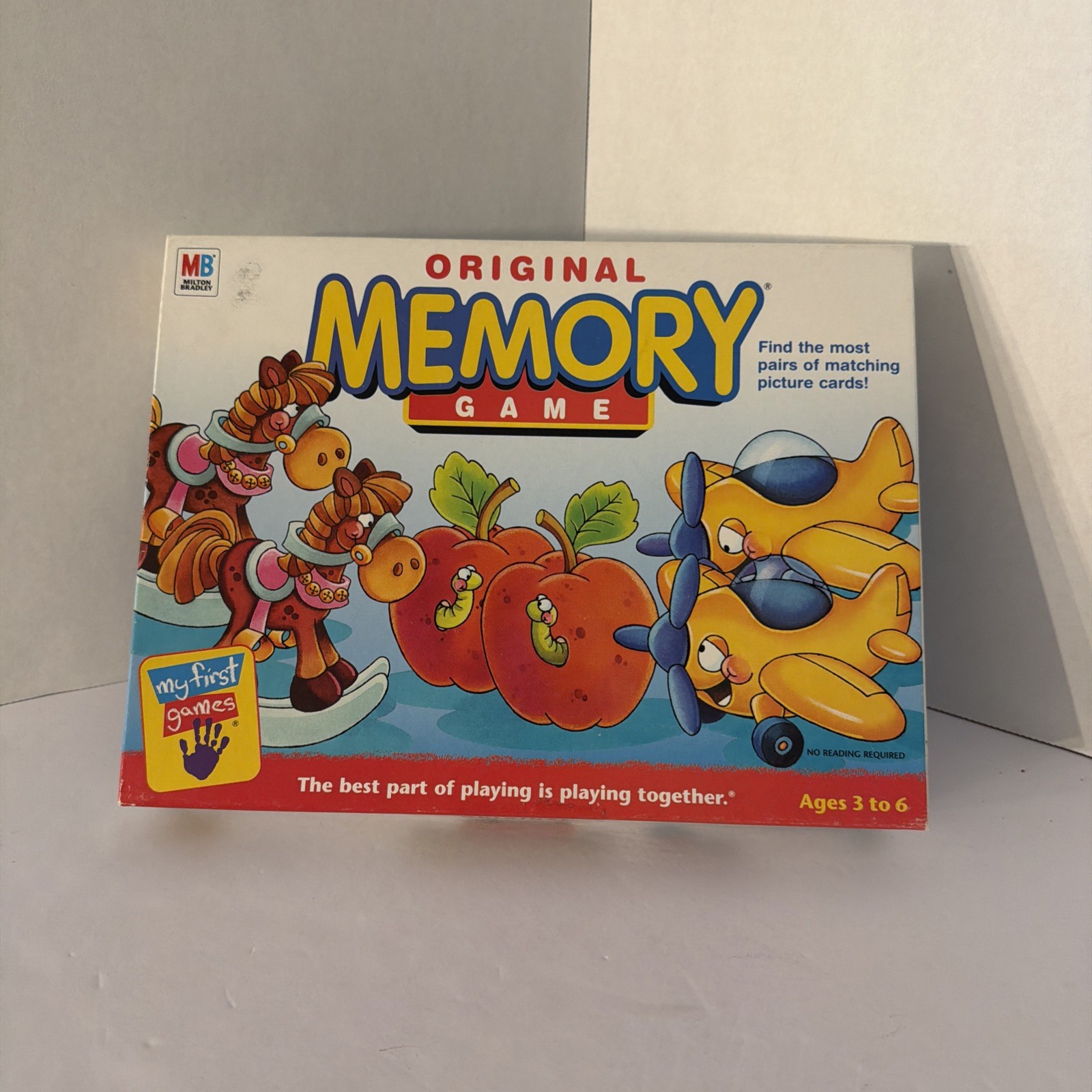 Original Memory Game Board Game Milton Bradley 2001 100% COMPLETE