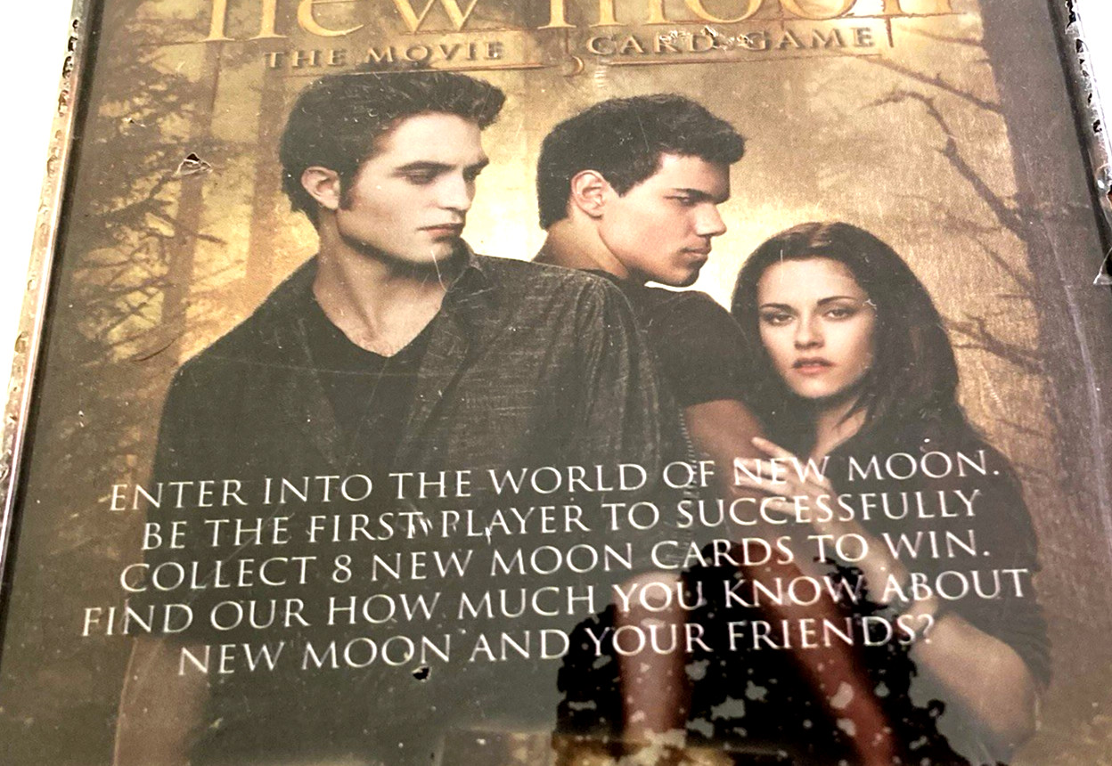 Twilight The Movie Card Game, 2 to 4 Players,Age 13 +, Family, Tin,New,Free Ship