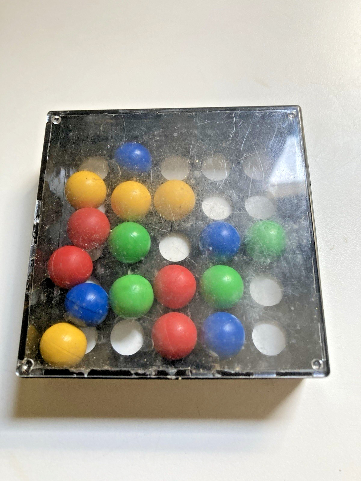 Vintage ‘Tricky Fingers’ Motor Skills Brain Teaser Puzzle Game – Regev 1987