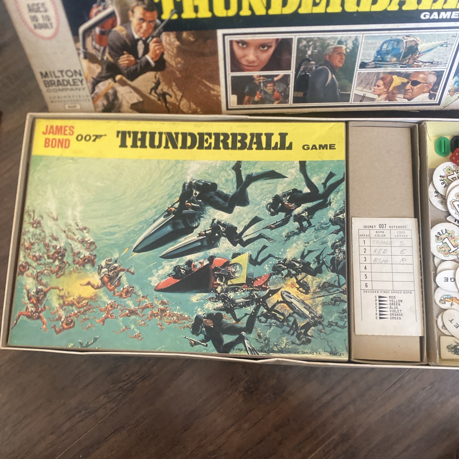 Vintage 1965 James Bond 007 Thunderball Milton Bradley Board Game H2