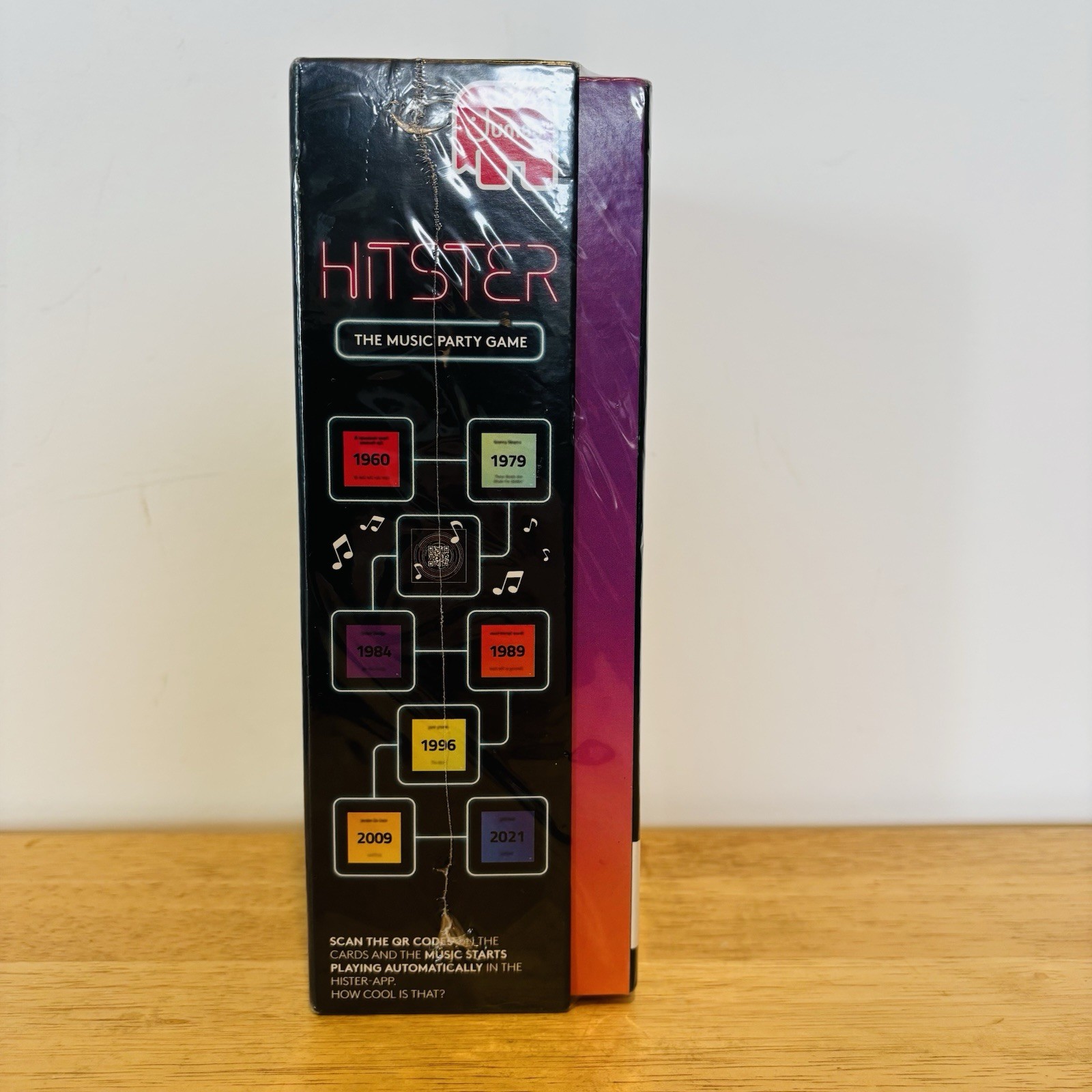 Hitster Music Game: 300+ Iconic Tracks, Perfect for Adult & Family Game Nights