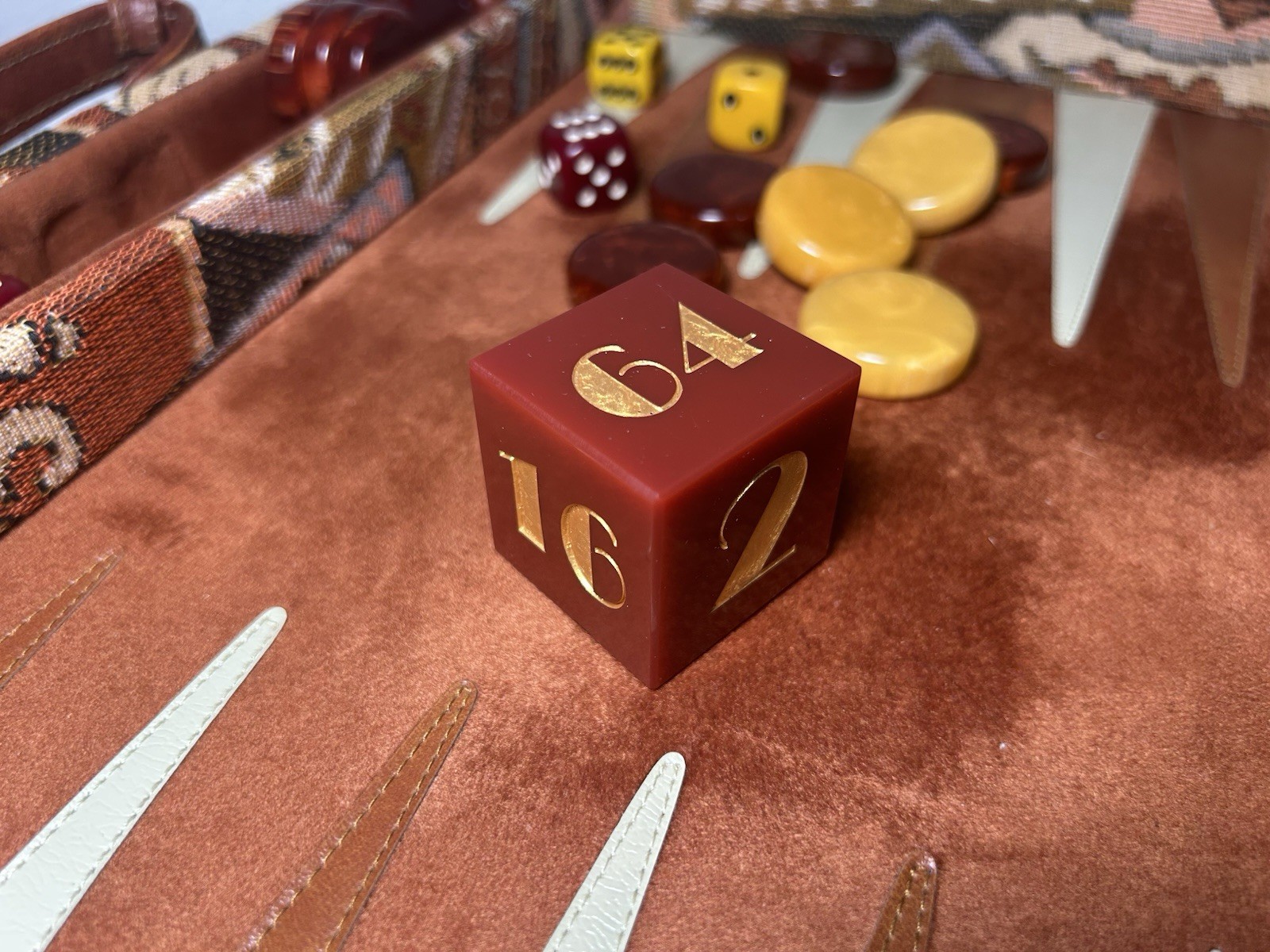 Vintage 1.25” Backgammon Doubling Cube – Hogwarts/Harry Potter Colors