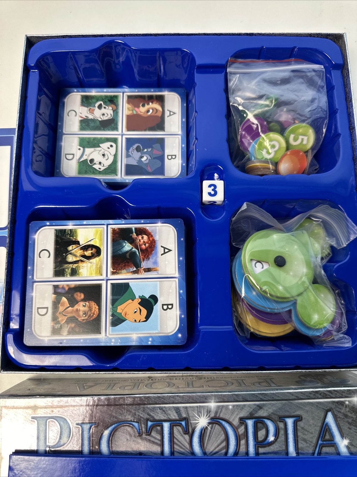 Disney Edition – Pictopia the ultimate picture-trivia family game!