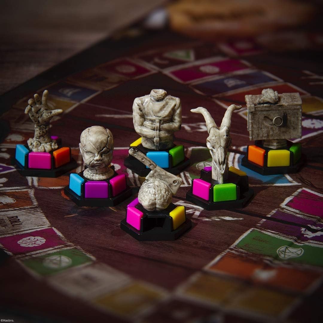 Horror Trivia Challenge: Trivial Pursuit Ultimate Edition with 1800 Questions