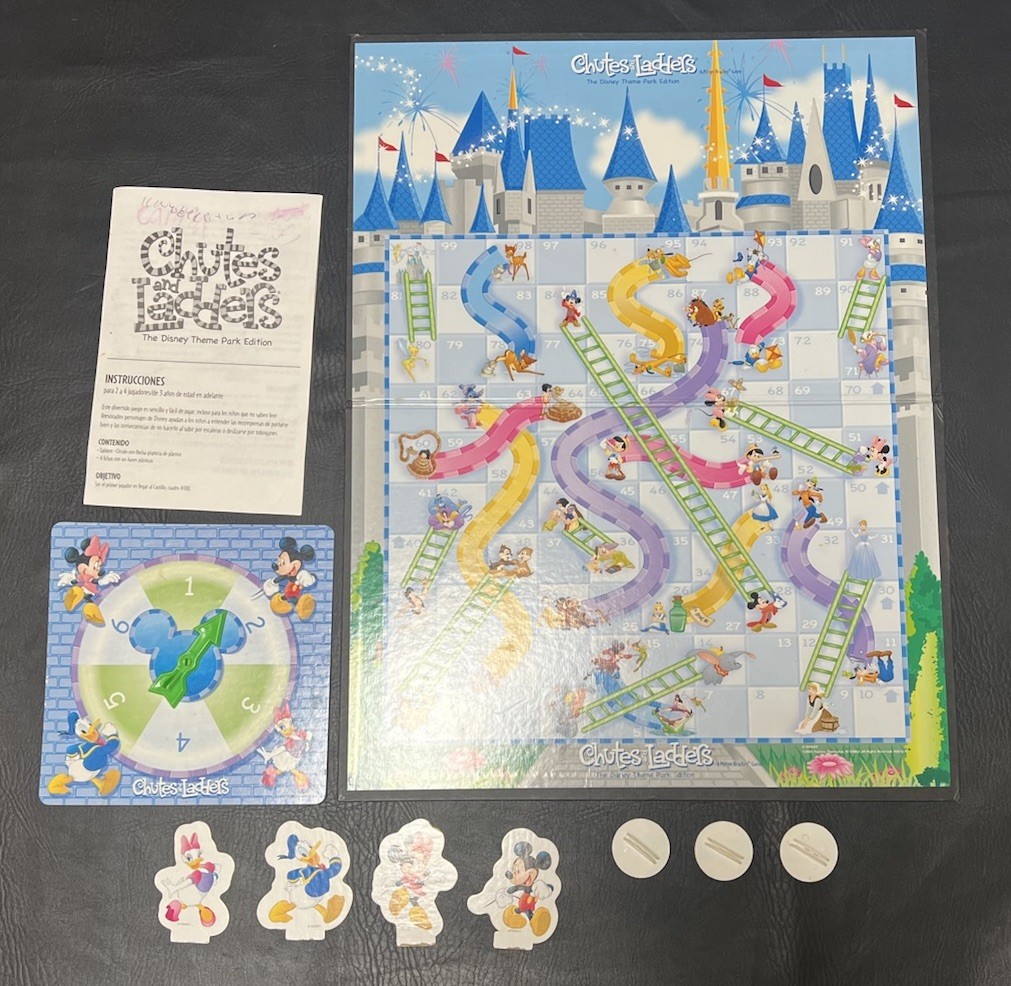 *RARE* Chutes and Ladders Disney Theme Park Edition (2005) ALL OFFERS CONSIDERED