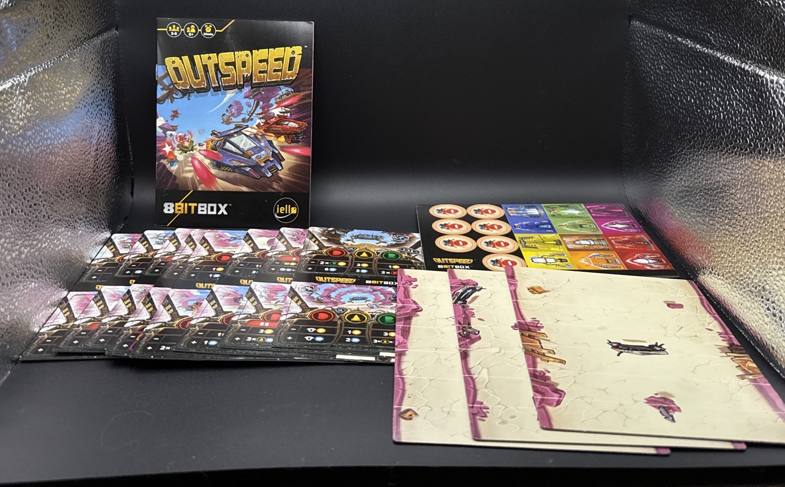 Outspeed Game – Eight Bit Box Series – Iello – Complete – Pieces New Unused, VG